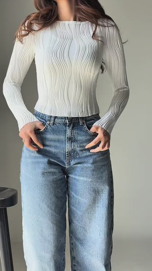 OLGA TEXTURED TOP